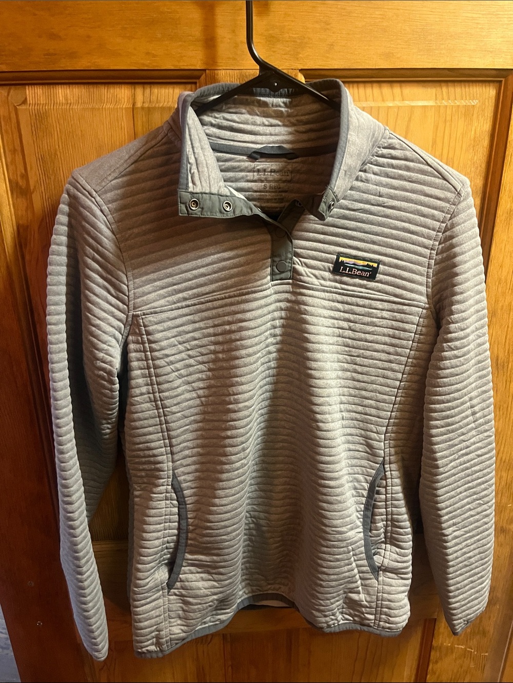 L.L. Bean women’s Quilted Light Gray Zip-Up Pullover